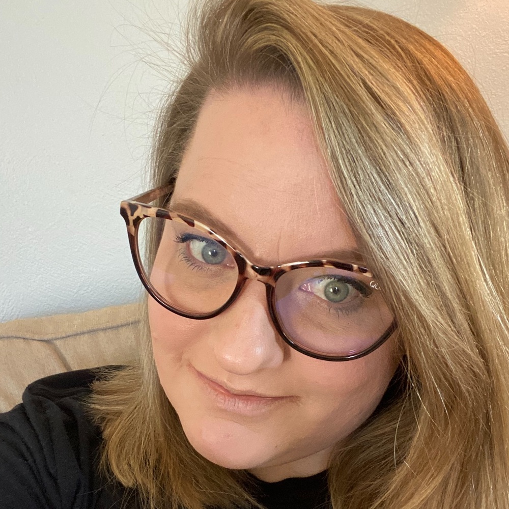 Meet your Posher, Brianna